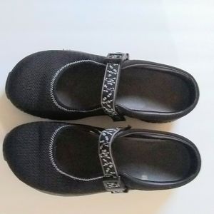 Merrell shoes size 9 color black